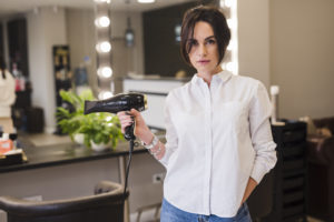 ไดร์เป่าผมพกพาแบบไร้สาย