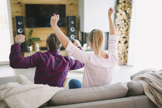  ทีวีขนาด 50 และ 80 นิ้ว ยี่ห้อไหนดี