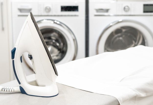 เตารีดไอน้ำ Pantip