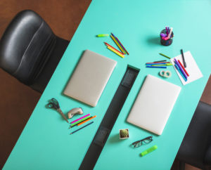 โต๊ะทำงานไม้