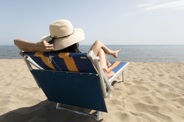 เก้าอี้ในสวน